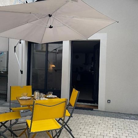 L'Archeveche : Au Pied De La Cathedrale Apartment Bourges Exterior photo